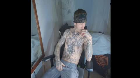 showingitoff online show from March 31, 4:24 am