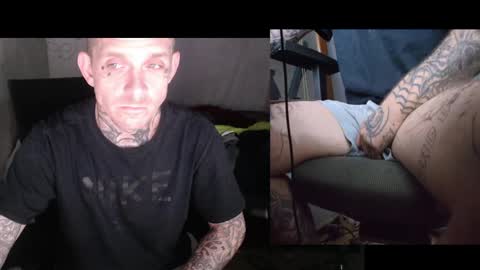 Snapshot of jake265897 chatting on April 27, 4:43 am showingitoff online show from April 27, 4:43 am