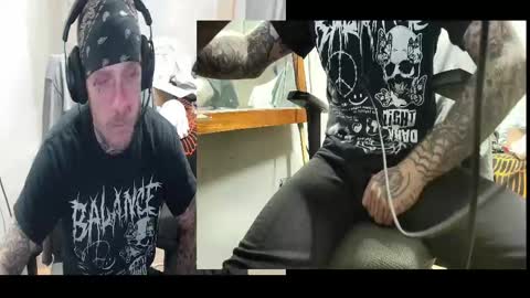 Snapshot of jake265897 chatting on May 9, 4:28 am showingitoff online show from May 9, 4:28 am