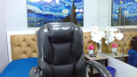 Snapshot of jake_evanss_ chatting on November 20, 4:23 am JAKE online show from November 20, 4:23 am