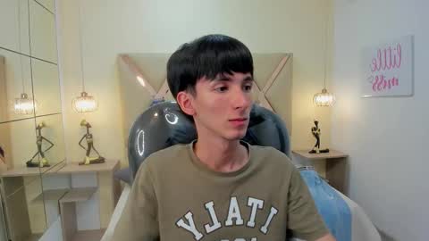 Snapshot of jake_evanss_ chatting on November 20, 4:29 pm JAKE online show from November 20, 4:29 pm