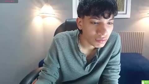 Snapshot of jake_falcon chatting on July 27, 11:28 am jake_falcon online show from July 27, 11:28 am
