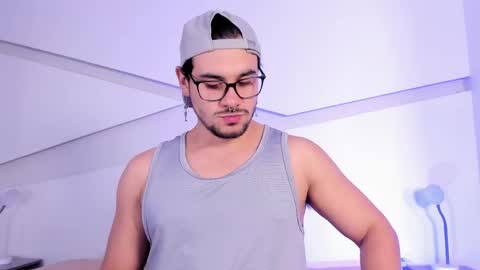 Jake  online show from April 9, 4:01 am