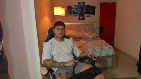 Snapshot of jake_pons chatting on January 7, 4:39 am Jake Pons online show from January 7, 4:39 am