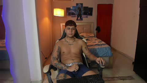Snapshot of jake_pons chatting on January 8, 5:05 am Jake Pons online show from January 8, 5:05 am