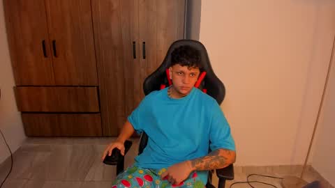 Snapshot of jake_pons chatting on September 13, 1:16 am Jake Pons online show from September 13, 1:16 am