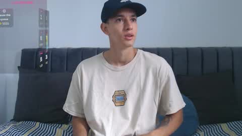 Hi guys im new 3 online show from November 14, 4:28 pm