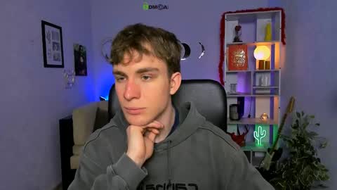 Snapshot of jake_wilders chatting on April 13, 11:16 am Jake online show from April 13, 11:16 am