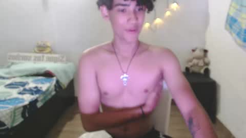 jake willianss online show from December 4, 4:43 am
