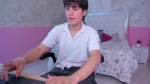 Jake online show from November 25, 2:06 pm