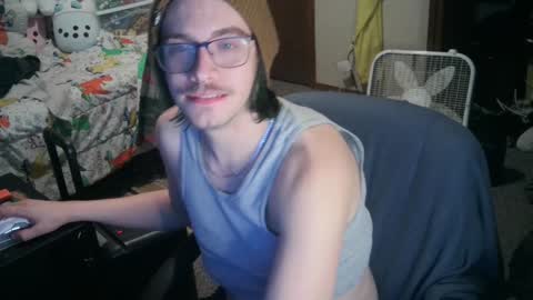 Snapshot of jakieepoo212 chatting on December 13, 6:42 am Jakieepoo212 online show from December 13, 6:42 am