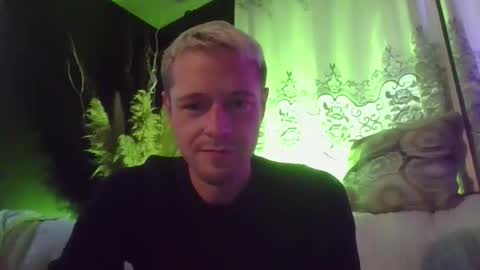 Snapshot of jakjakrabbit chatting on October 23, 9:57 pm jakjakrabbit online show from October 23, 9:57 pm