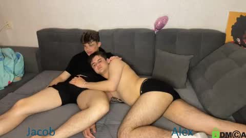 Snapshot of jalexkassyx chatting on May 29, 3:10 pm Alex JacobKassy online show from May 29, 3:10 pm