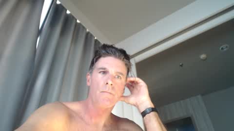 Snapshot of jam_on_it chatting on January 15, 3:11 am JAM online show from January 15, 3:11 am