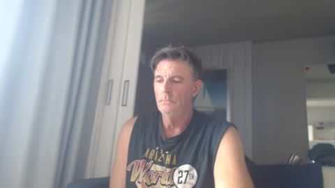 Snapshot of jam_on_it chatting on February 20, 4:28 am JAM online show from February 20, 4:28 am