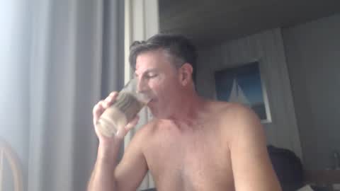 Snapshot of jam_on_it chatting on February 23, 5:34 am JAM online show from February 23, 5:34 am