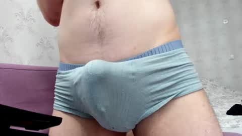 Snapshot of jame_flow chatting on July 15, 3:06 pm Hey there Im Jame online show from July 15, 3:06 pm