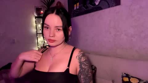 Snapshot of jameevogtman chatting on January 12, 1:05 pm Sofia online show from January 12, 1:05 pm