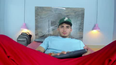 james_06_ online show from May 17, 11:50 am