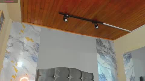 Snapshot of james_adamss_ chatting on February 24, 12:03 pm james_adamss_ online show from February 24, 12:03 pm