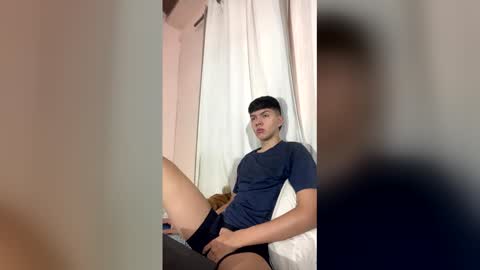 james_chez online show from March 18, 4:54 pm