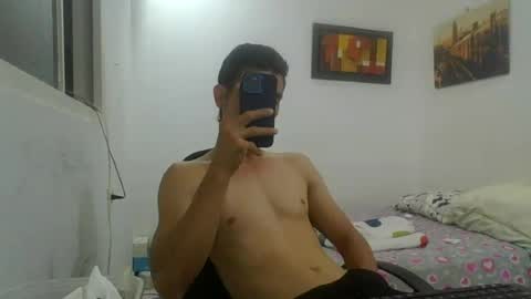 jamesbrom2000 online show from July 14, 3:55 am