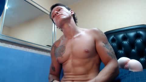 Snapshot of jamesmateo_ chatting on September 14, 11:48 pm jamesmateo_ online show from September 14, 11:48 pm