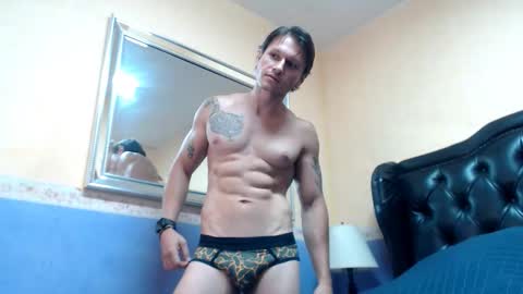 Snapshot of jamesmateo_ chatting on September 23, 2:25 am jamesmateo_ online show from September 23, 2:25 am