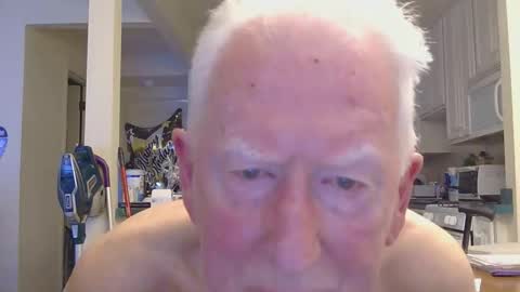 jamesmichael9999 online show from April 17, 5:38 pm