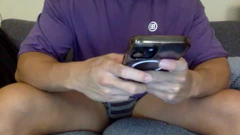 jamesmo820913 online show from January 18, 1:48 pm