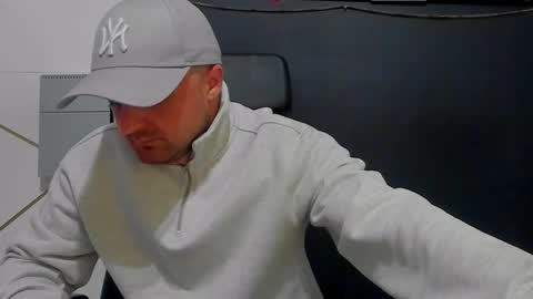 JamesMyers online show from May 13, 3:37 am