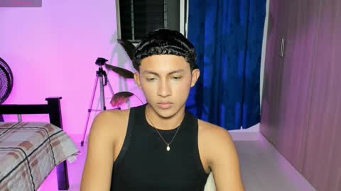 Snapshot of jamess_blanco chatting on November 13, 12:09 am jamess_blanco online show from November 13, 12:09 am