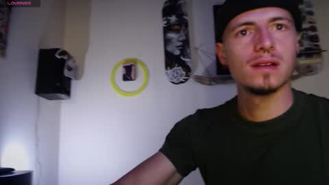 jamesss____ online show from October 19, 5:46 pm