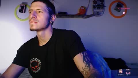 jamesss____ online show from October 27, 1:31 am