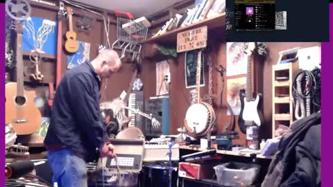 Snapshot of jameswebbscope chatting on October 30, 3:24 pm Jameswebbscope online show from October 30, 3:24 pm