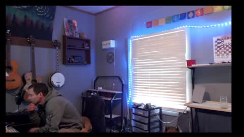 Snapshot of jameswebbscope chatting on May 18, 6:58 pm Jameswebbscope online show from May 18, 6:58 pm