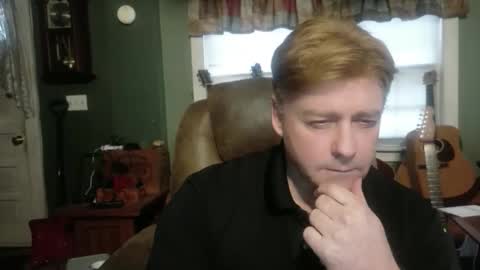 Snapshot of jamesxxxcam chatting on April 12, 9:42 pm James online show from April 12, 9:42 pm