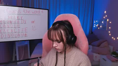 jamie_chung online show from February 20, 6:19 am