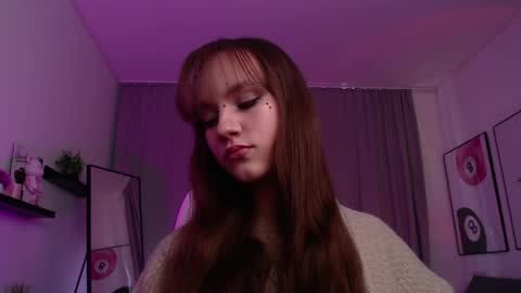 jamie_chung online show from March 18, 3:09 am