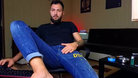 Robbie online show from October 7, 5:37 am