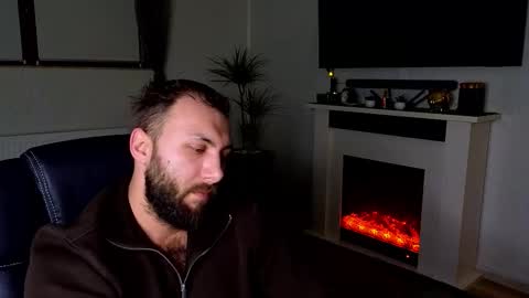 Snapshot of jamienoxus chatting on January 16, 6:28 am Robbie online show from January 16, 6:28 am