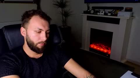 Snapshot of jamienoxus chatting on February 3, 6:22 am Robbie online show from February 3, 6:22 am