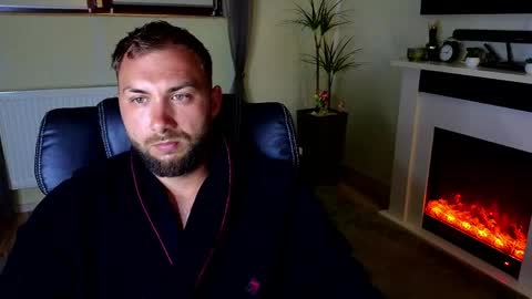 Snapshot of jamienoxus chatting on May 18, 6:08 am Robbie online show from May 18, 6:08 am