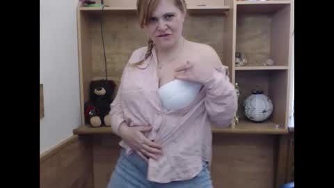 janaloveli online show from March 28, 8:58 am