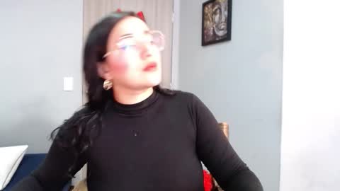    online show from February 20, 9:15 pm