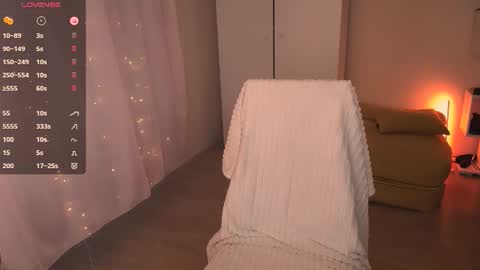 Snapshot of jane_kinn chatting on February 7, 5:11 am jane_kinn online show from February 7, 5:11 am