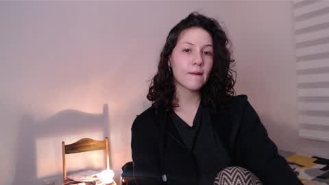 Snapshot of jane_r chatting on December 8, 11:51 pm Jane online show from December 8, 11:51 pm