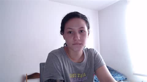 Snapshot of jane_r chatting on December 9, 8:54 pm Jane online show from December 9, 8:54 pm