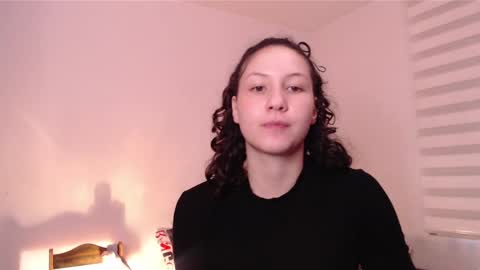 Snapshot of jane_r chatting on December 22, 10:25 pm Jane online show from December 22, 10:25 pm