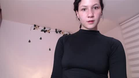 Snapshot of jane_r chatting on December 25, 2:35 am Jane online show from December 25, 2:35 am